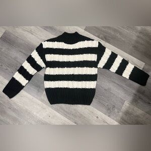 Love Tree Black and White Knit Sweater